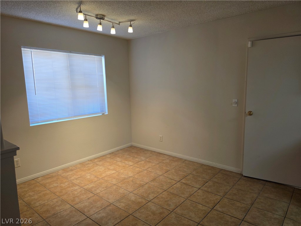 5289 Reeder Circle Property Photo 9