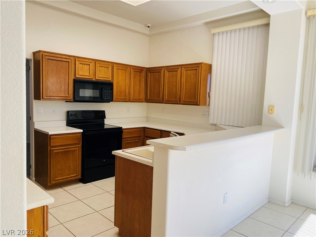 9341 Villa Ridge Drive Property Photo 13
