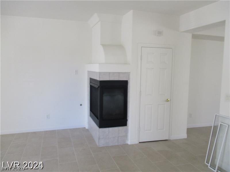 8298 Gilded Crown Court Property Photo 6
