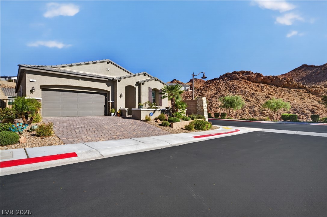 4 Bobado Lane Property Photo 1