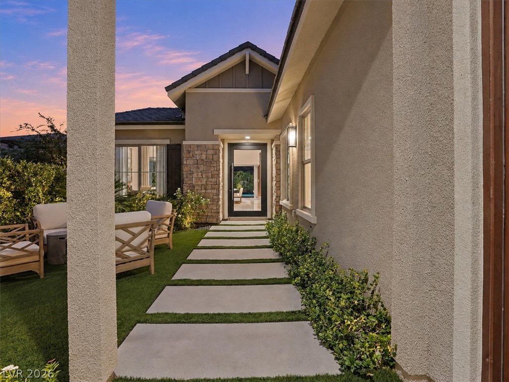 11141 Luna Blanca Drive Property Photo 6