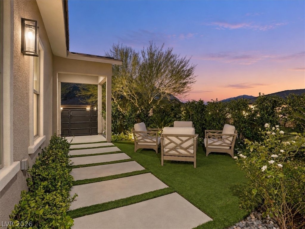 11141 Luna Blanca Drive Property Photo 7