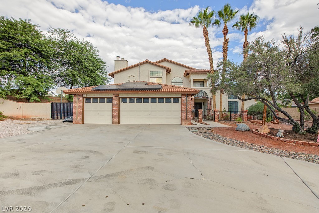 6846 Tree Haven Court Property Photo 2