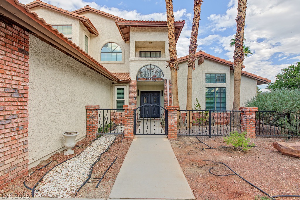 6846 Tree Haven Court Property Photo 4