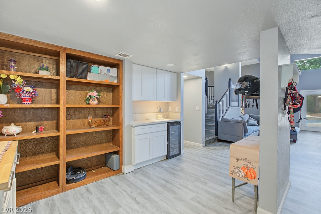 6846 Tree Haven Court Property Photo 10