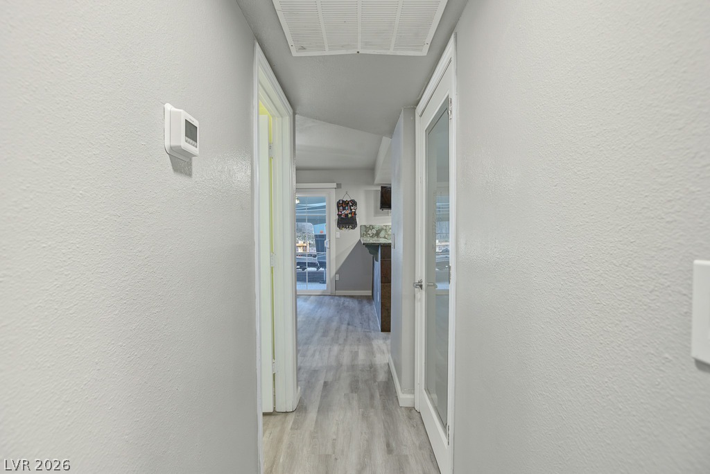 6846 Tree Haven Court Property Photo 11