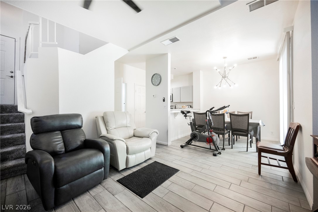 4947 Strauss Drive Property Photo 12