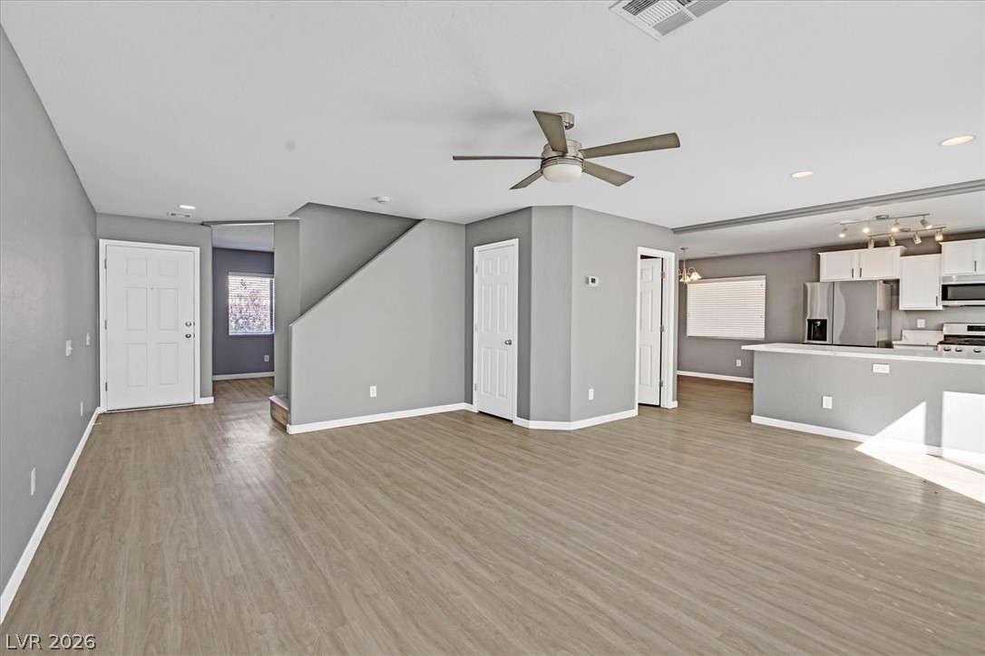 9139 Mackanos Avenue Property Photo 4