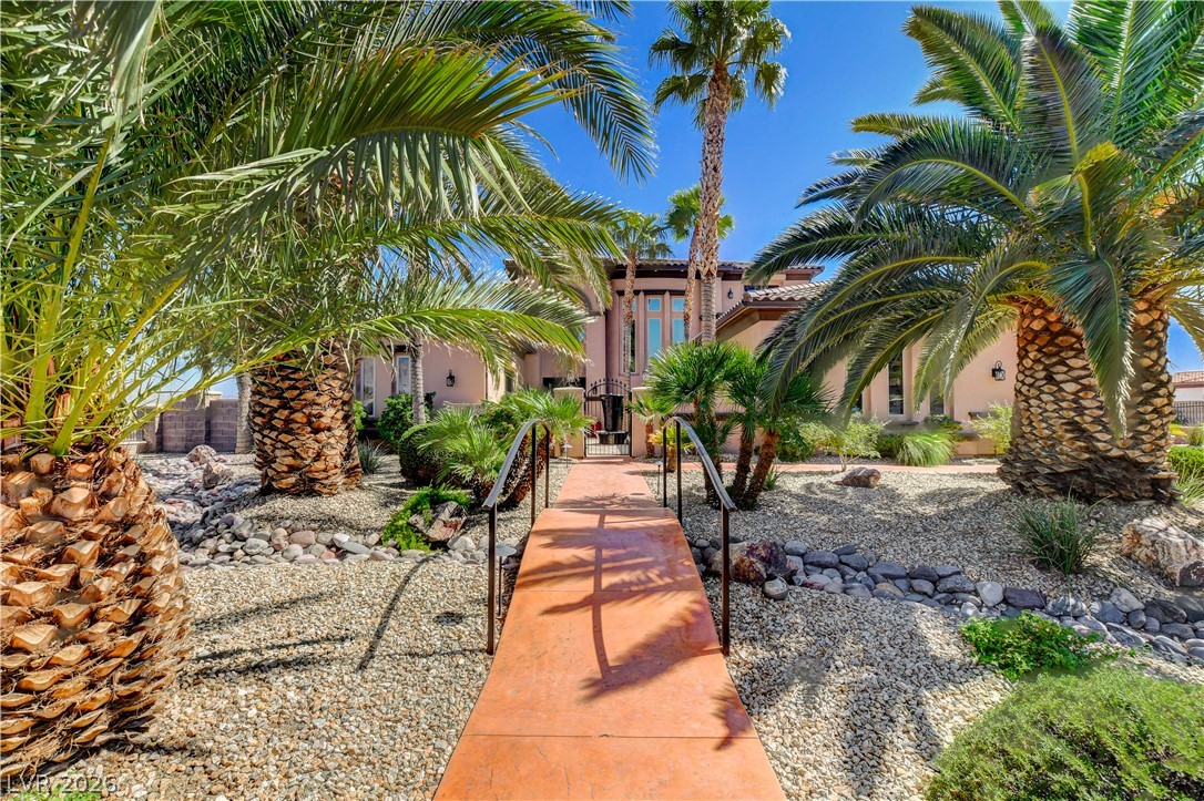 4790 North Jensen Street Property Photo 4