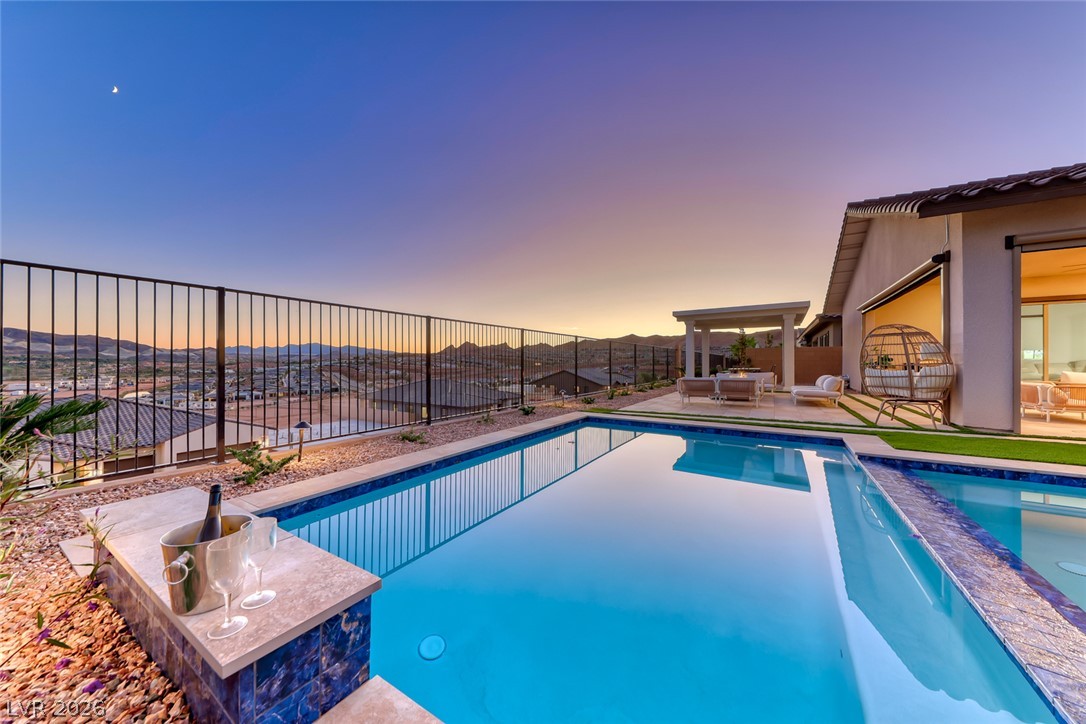 375 Portus Delphini Court Property Photo 1