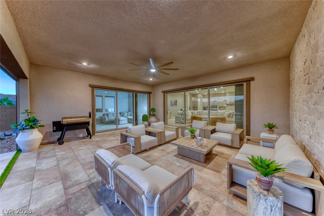 375 Portus Delphini Court Property Photo 36