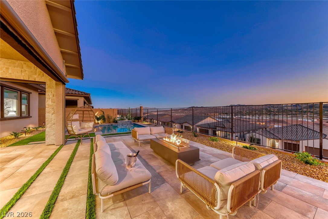 375 Portus Delphini Court Property Photo 40