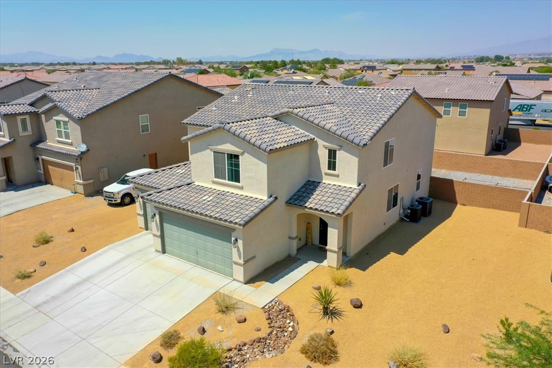 3942 East Teller Drive Property Photo 2