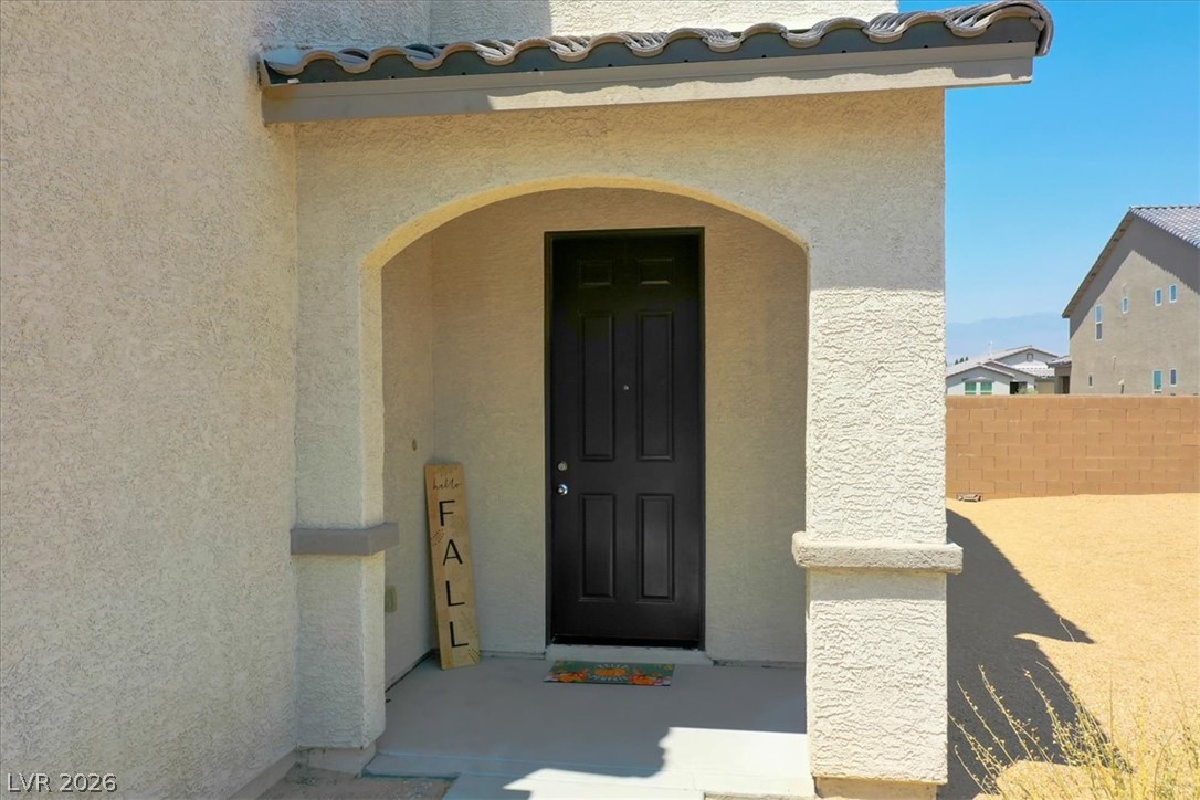 3942 East Teller Drive Property Photo 3