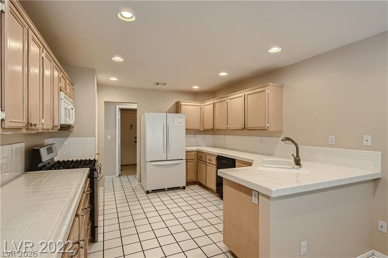 7272 Vista Bonita Drive Property Photo 9