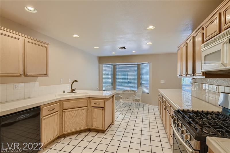 7272 Vista Bonita Drive Property Photo 12