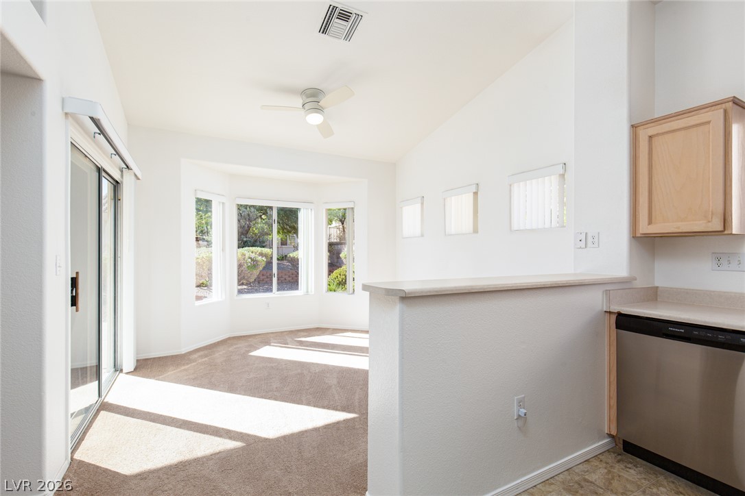 10725 Windledge Avenue Property Photo 11