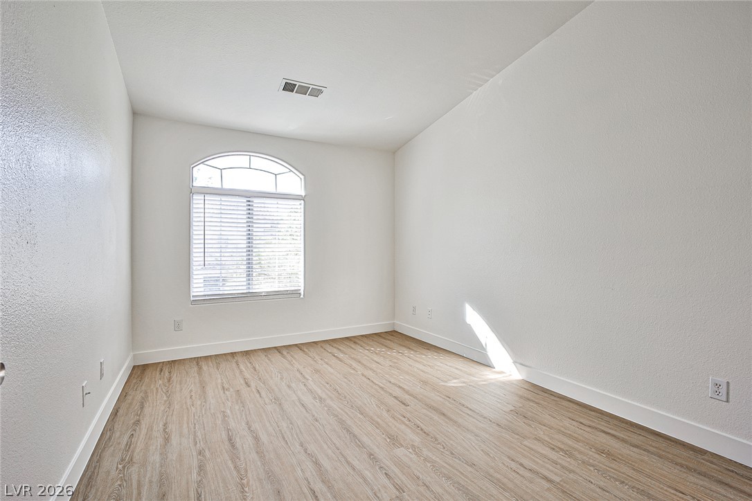 5586 Stomping Boots Avenue Property Photo 11