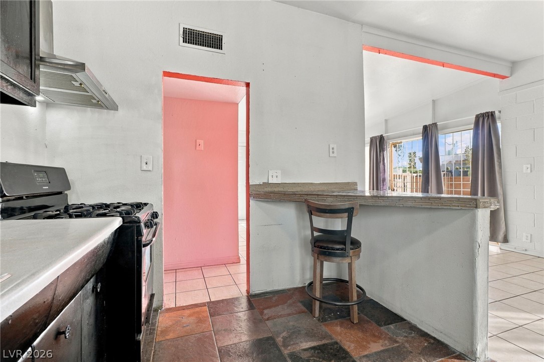 2521 Perliter Avenue Property Photo 9