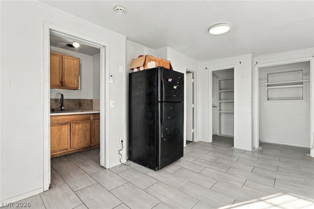 2521 Perliter Avenue Property Photo 13