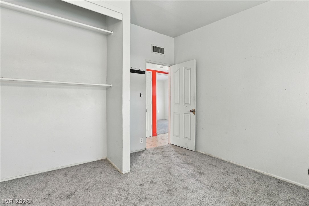 2521 Perliter Avenue Property Photo 15