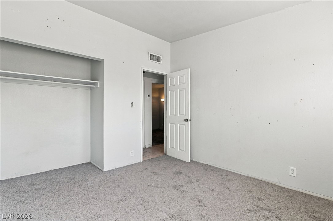 2521 Perliter Avenue Property Photo 17