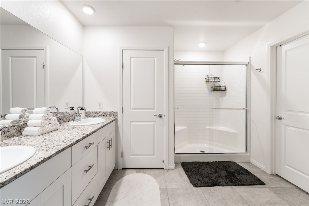 10958 Cheshire Woods Avenue Property Photo 31