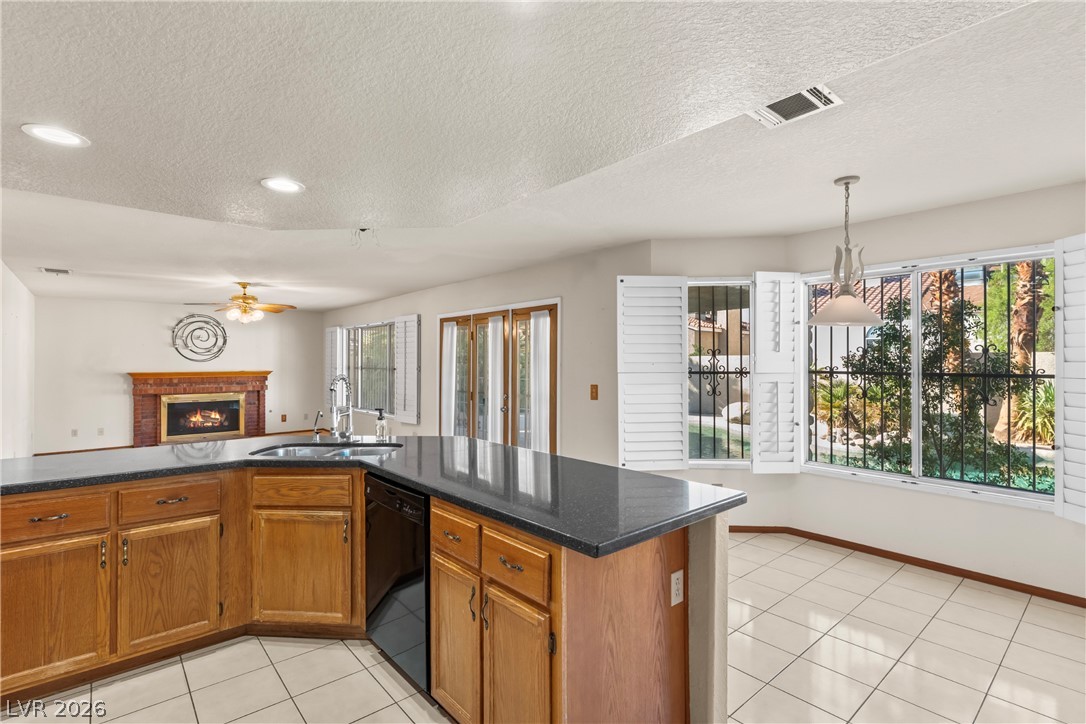 1517 Ironbark Drive Property Photo 4