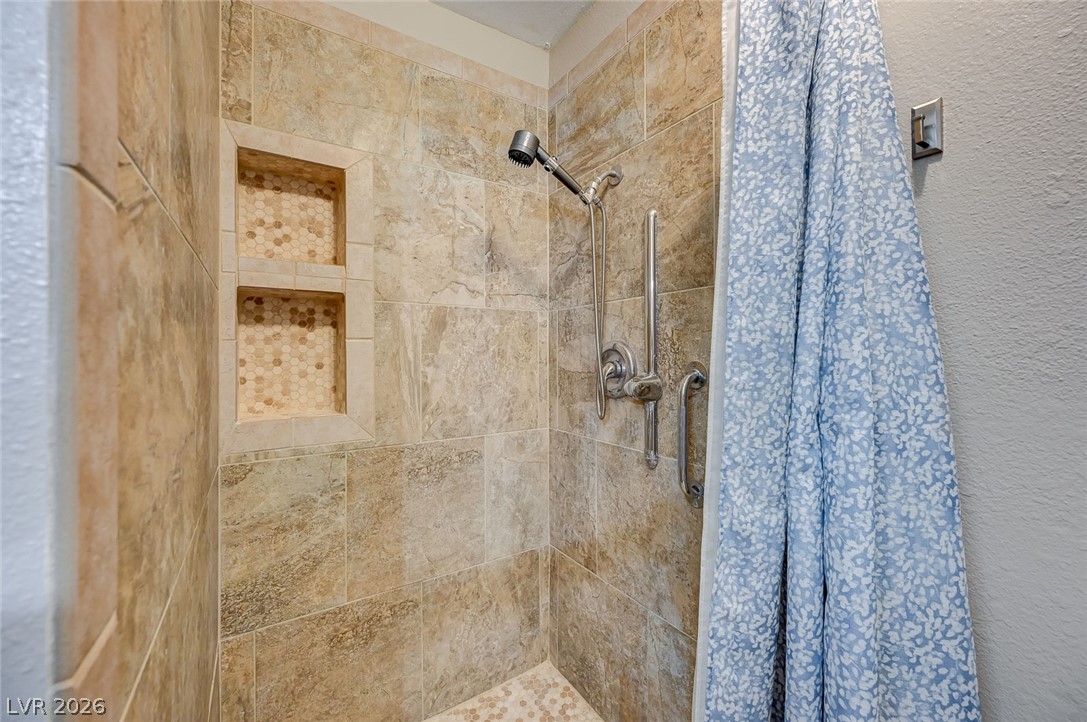1518 Della Court Property Photo 9