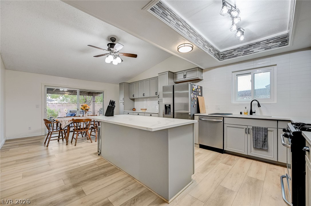 1518 Della Court Property Photo 16