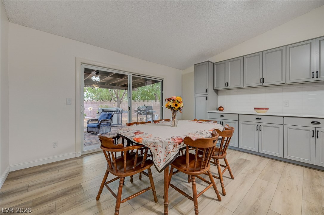 1518 Della Court Property Photo 23