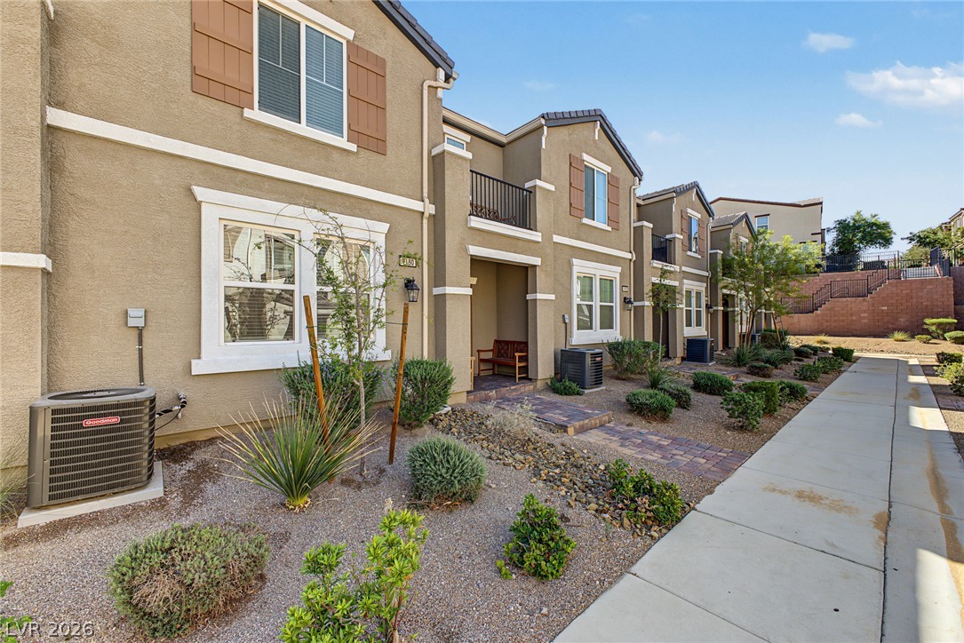 1180 Gypsum Hills Court Property Photo 4