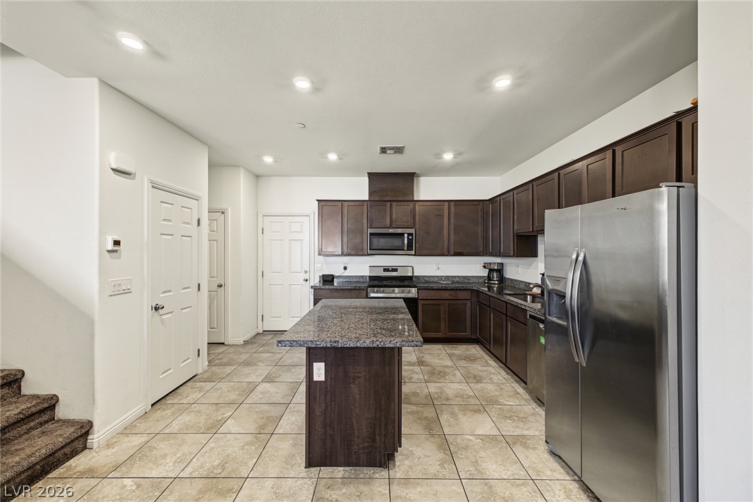 1180 Gypsum Hills Court Property Photo 7