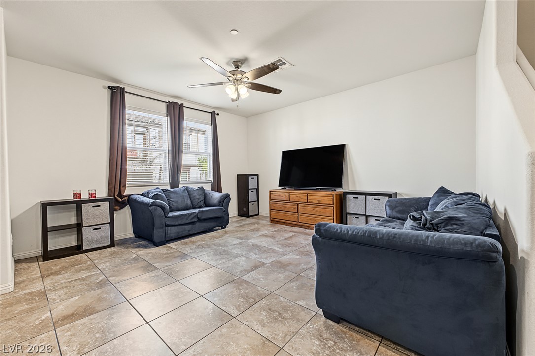 1180 Gypsum Hills Court Property Photo 11