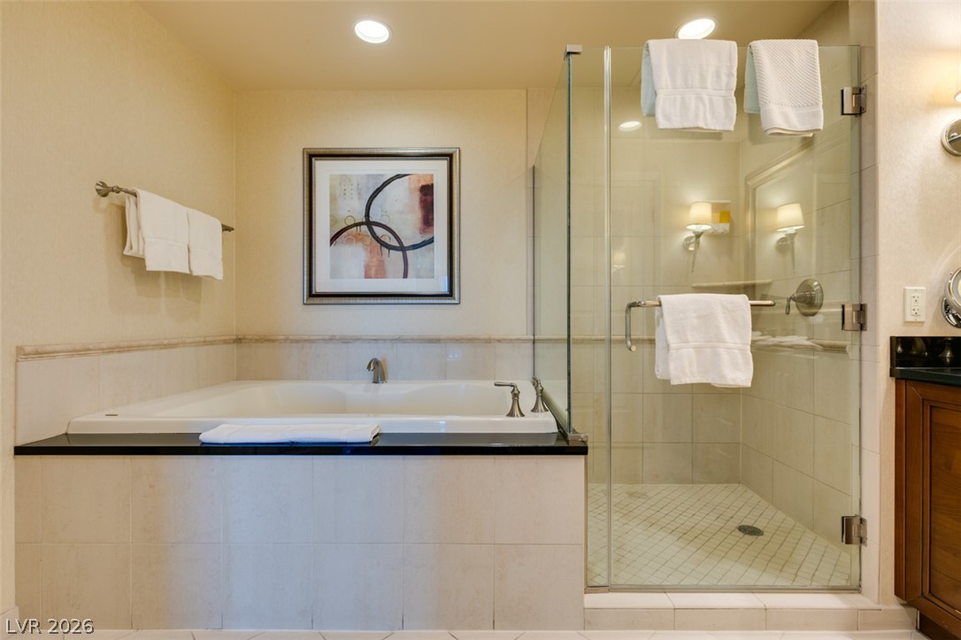 135 East Harmon Avenue 716 Property Photo 28
