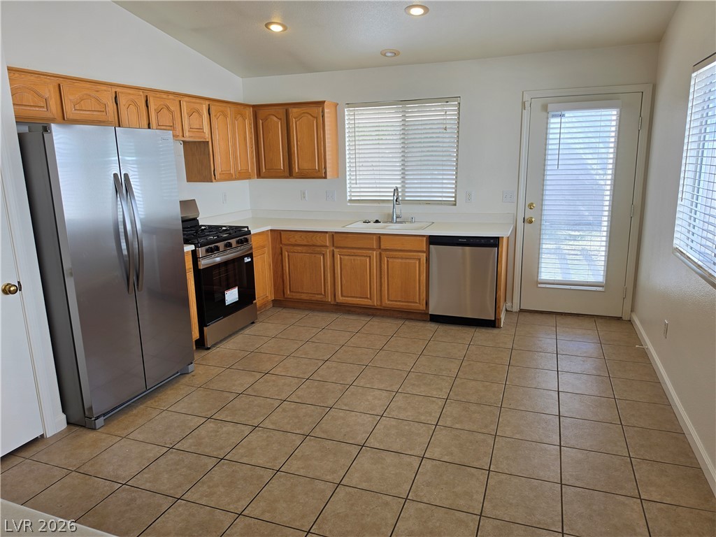 9609 Crystal Ridge Road Property Photo 4