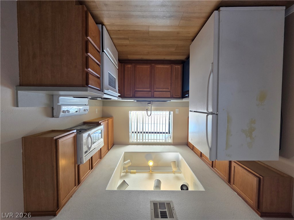 7300 Pirates Cove Road 2060 Property Photo 16