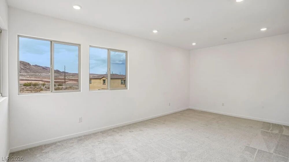 42 Via Montoro Property Photo 4