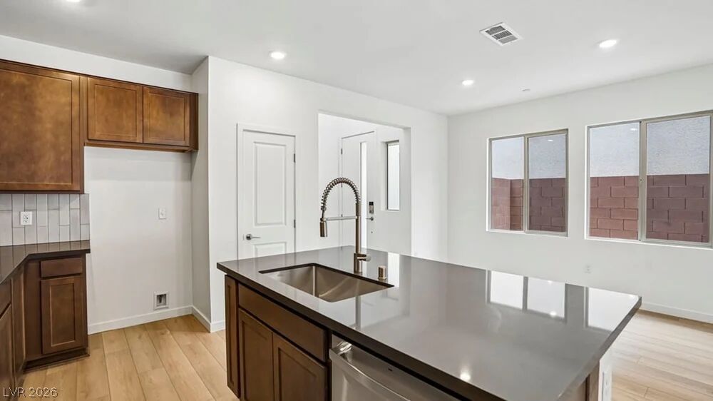 42 Via Montoro Property Photo 13
