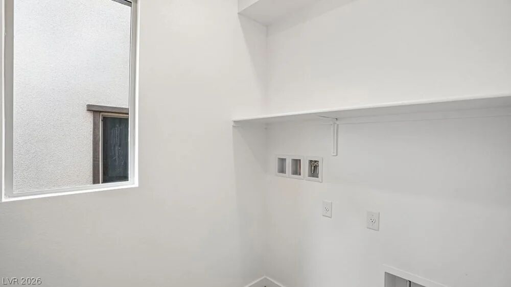 42 Via Montoro Property Photo 17