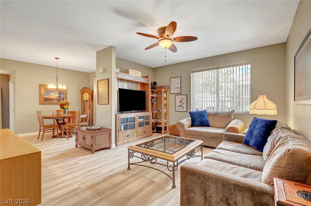2325 Windmill Parkway 911 Property Photo 15