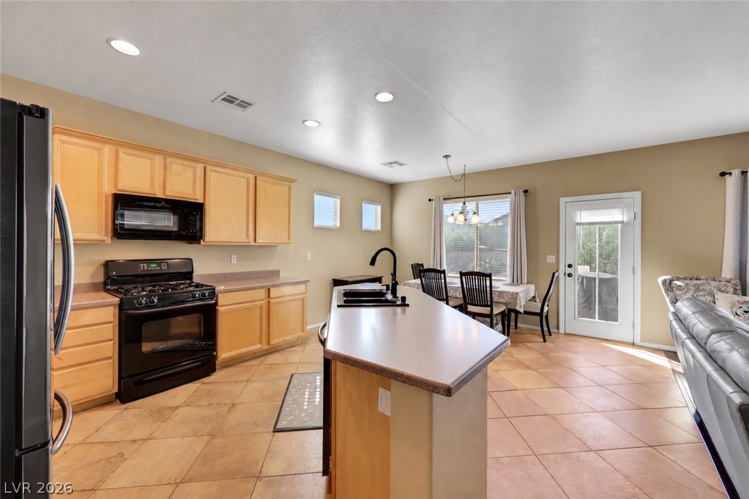 8029 Dancing Springs Street Property Photo 4