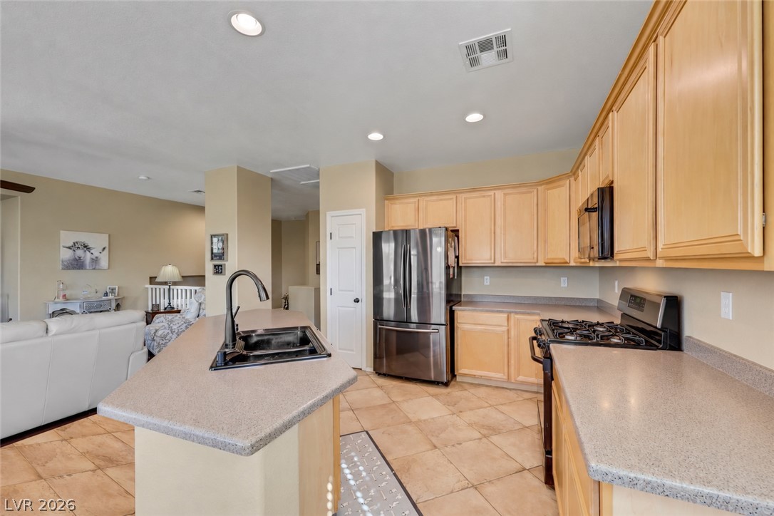 8029 Dancing Springs Street Property Photo 5