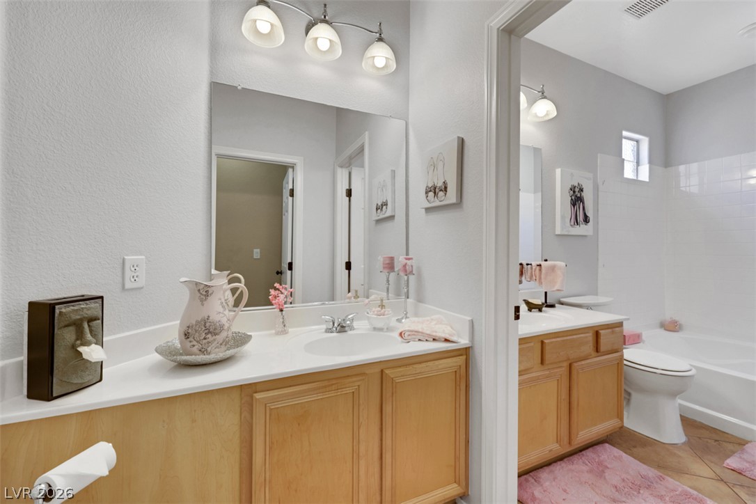 8029 Dancing Springs Street Property Photo 23