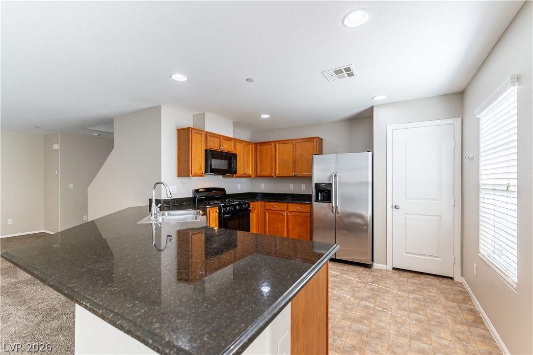 891 Harbor Avenue Property Photo 7