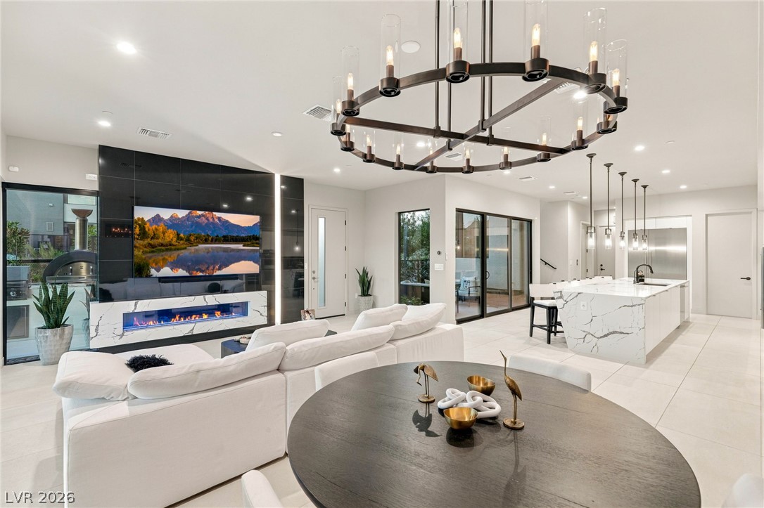 18 Heron Harbour Drive Property Photo 12