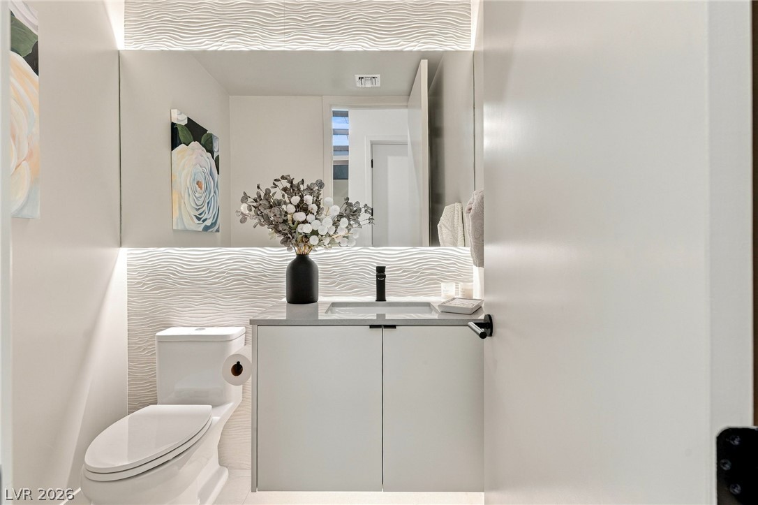 18 Heron Harbour Drive Property Photo 19