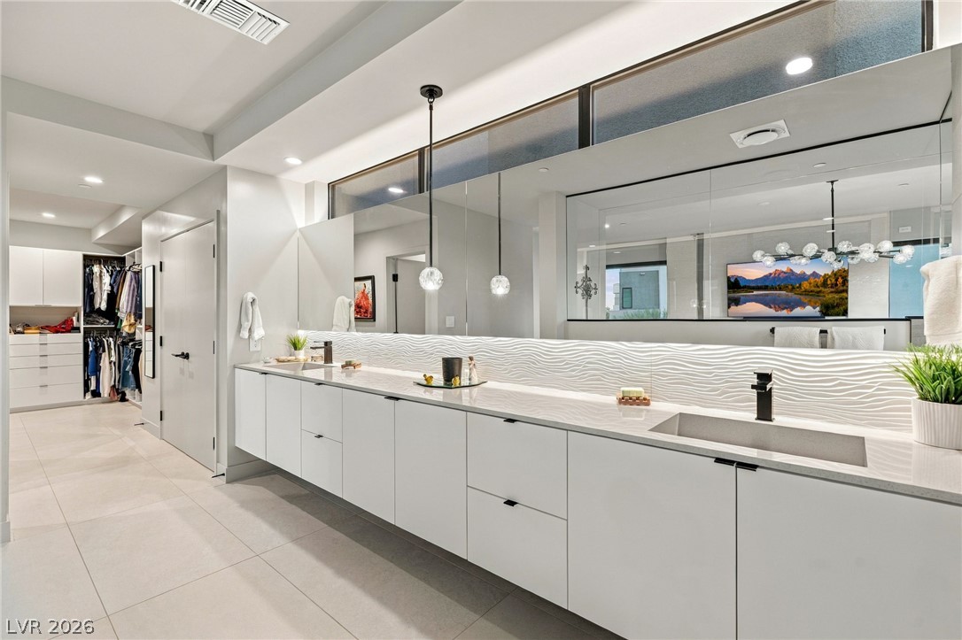 18 Heron Harbour Drive Property Photo 28