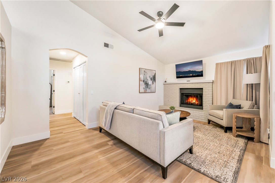 2824336 Property Photo 1