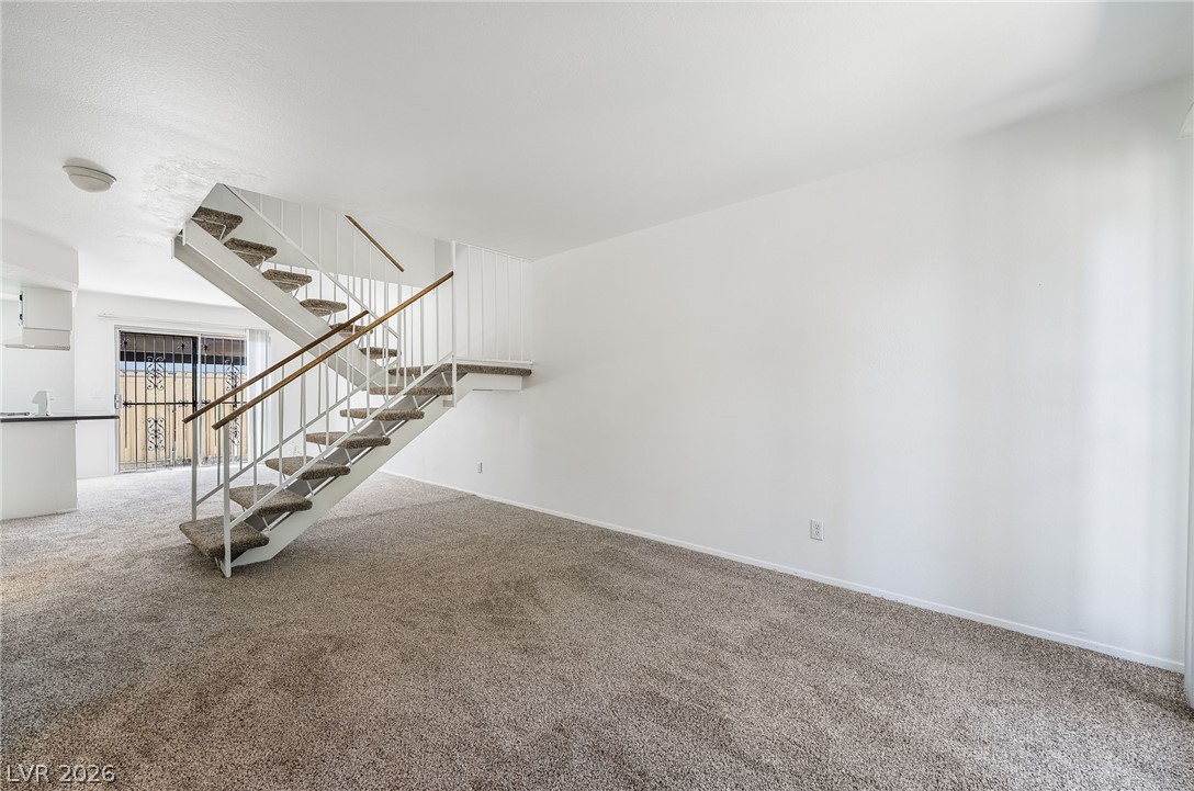 535 Sellers Place Property Photo 8